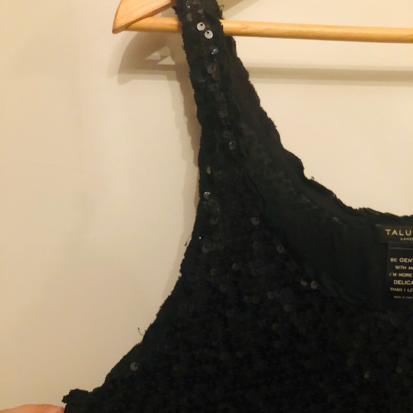 Black Sequin Crop Tank - Picture 4 of 6